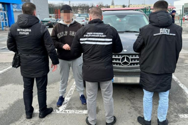 На Львівщині затримали організаторів масштабної схеми переправлення ухилянтів за кордон