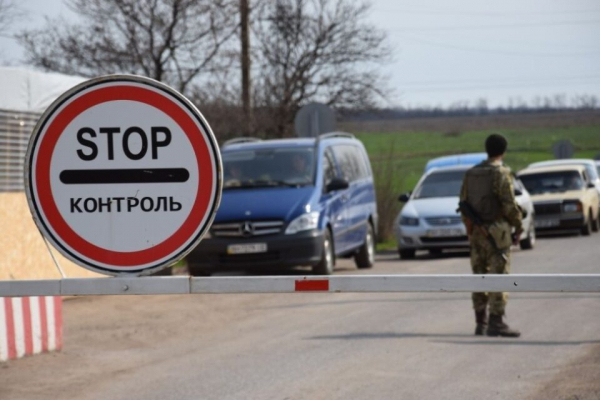 На Львівщині директор будівельної компанії хотів перетнути кордон із фальшивими документами