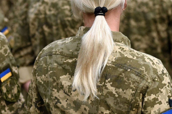 Військовозобов’язаним жінкам обмежать виїзд за кордон