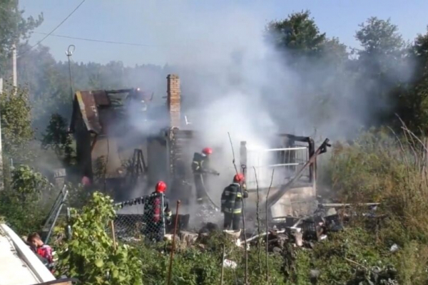 У Львові згорів вщент будинок