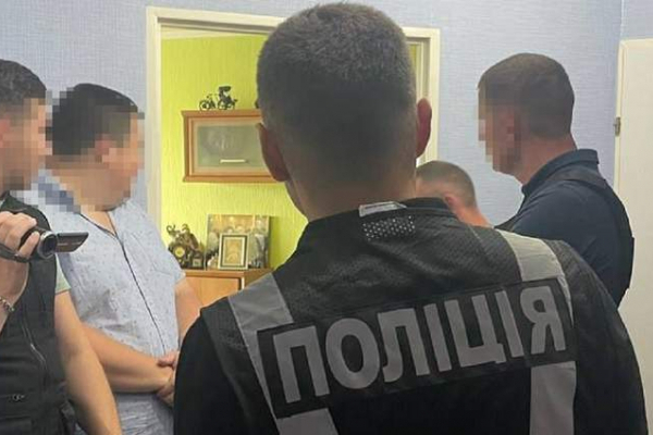 Житель з Червонограда допоміг втекти 10 ухилянтам за кордон
