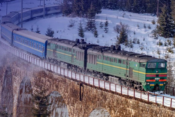 Укрзалізниця запускає новий міжнародний потяг до Будапешта та Відня через Чоп