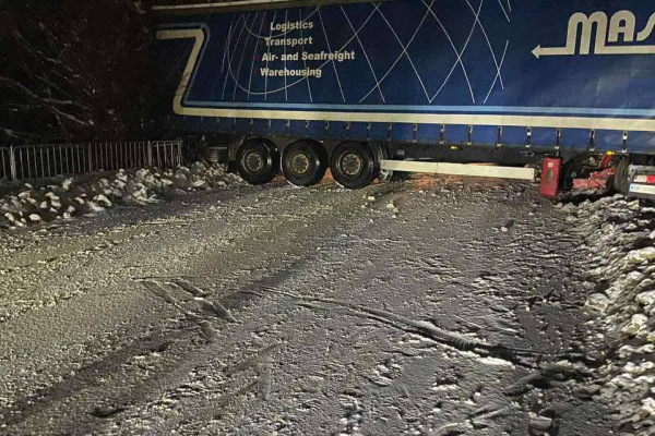 На кордоні з Польщею вантажівка заблокувала роботу пункту пропуску 