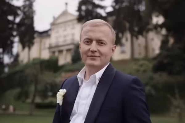 Експрокурора Ільницького, який прославився своїм пишним весіллям оголосили у розшук