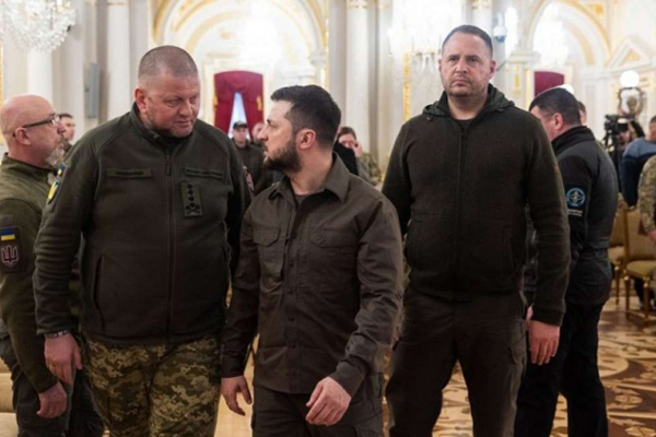 Мобілізація в Україні стає токсичною темою для керівництва України, — Financial Times