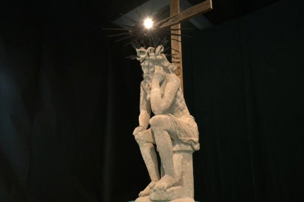 У Львові презентували відреставровану статую Скорботного Христа