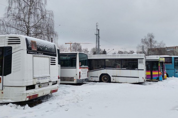 У Львові списані автобуси можуть віддати на переоблаштування волонтерам