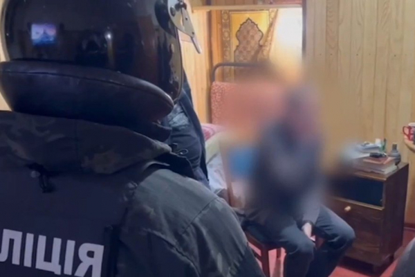 Львівські поліцейські повідомили підозру «смотрящому» в Дрогобицькій виправній колонії