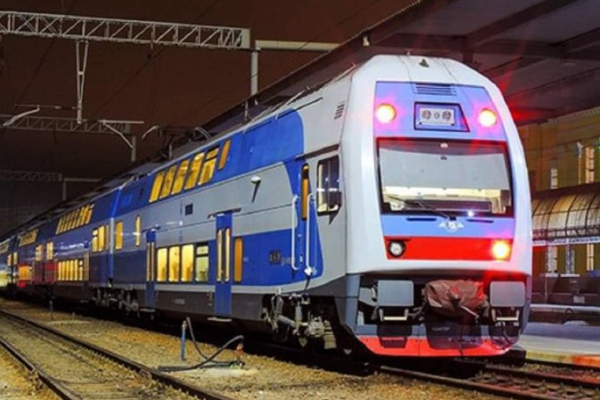На Великодній вікенд Укрзалізниця запускає до Львова двоповерховий швидкісний поїзд 