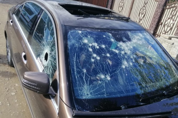На Львівщині чоловік підірвав гранатою авто через ревнощі