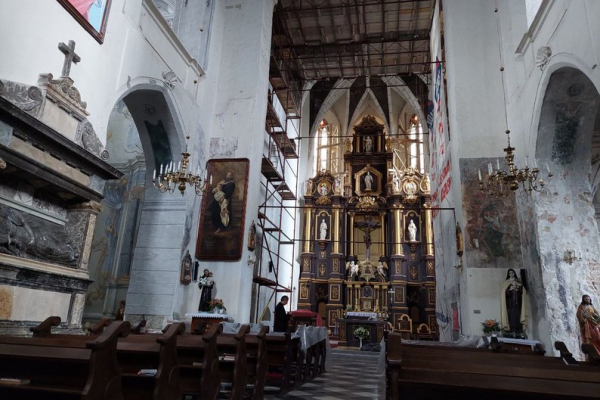 На Львівщині розпочали реставрацію фресок у костелі святого Варфоломія