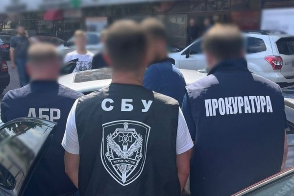На Львівщині підозрюють працівника ДСНС в отриманні хабара у 5500 доларів за відстрочку від мобілізації