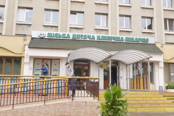 У лікарні св. Миколая у Львові відремонтують фасад за майже 54 млн грн