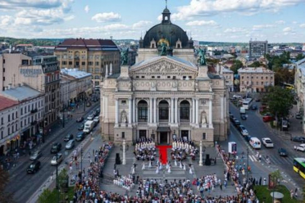 Як змінився Львів за 33 роки Незалежності України