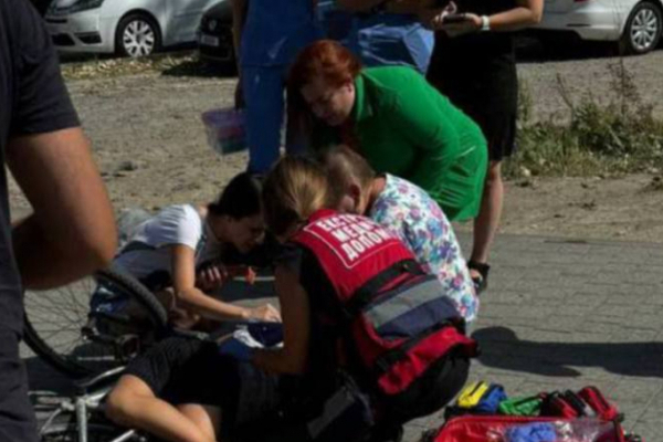 У Львові автомобіль збив 10-річного хлопчика на велосипеді