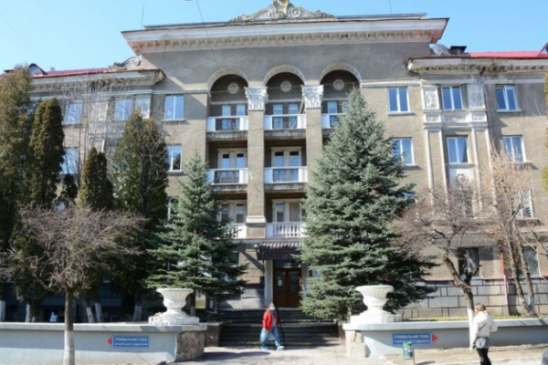 Гінеколог львівського пологового будинку сплатить  на 51 грн штрафу за лайку