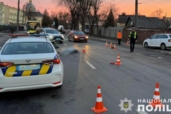 У Львові сталася мертельна ДТП: водій Škoda на смерть збив жінку